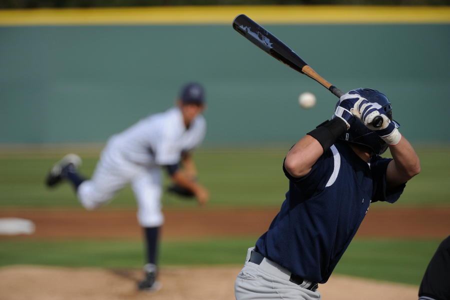 Lesiones comunes en el béisbol y cómo prevenirlas